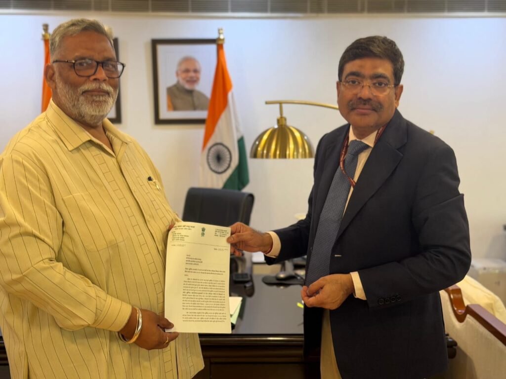 पूर्णिया बिहार 20 दिसंबर 25 * *पूर्णिया को हवाई संपर्क का नया केंद्र बनाने को लेकर सांसद पप्पू यादव ने की नागरिक उड्डयन मंत्रालय के सचिव से मुलाकात* पूर्णिया बिहार 20 दिसंबर 25 * *पूर्णिया को हवाई संपर्क का नया केंद्र बनाने को लेकर सांसद पप्पू यादव ने की नागरिक उड्डयन मंत्रालय के सचिव से मुलाकात*