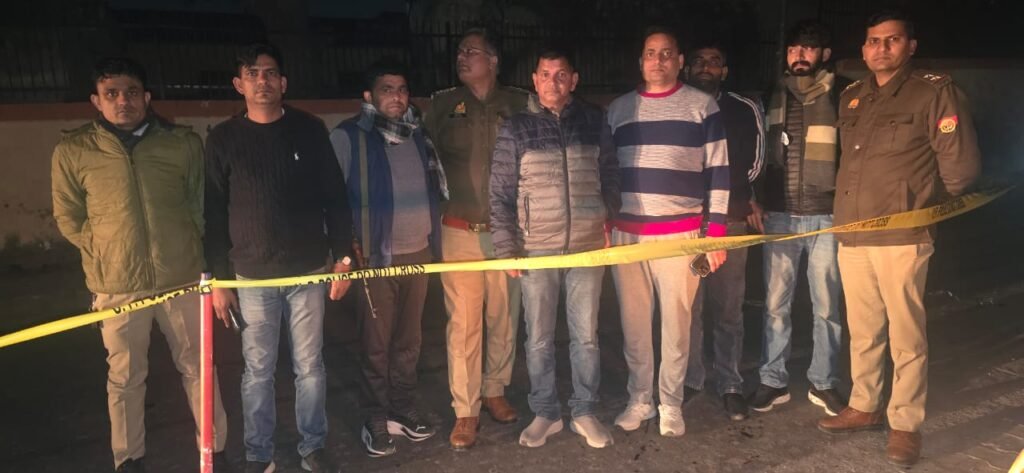मथुरा 25 दिसंबर 25*थाना कोतवाली पुलिस व एसओजी टीम की संयुक्त कार्यवाही में छात्रा के साथ गलत नियत से छेड़छाड़ कर गलत काम करने वाले अभियुक्त को पुलिस मुठभेड़ में किया गिरफ्तार ।*