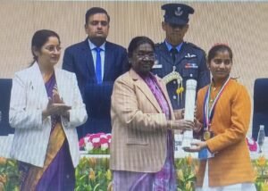 बाराबंकी २६ दिसंबर २५ *  द्रौपदी मुर्मु द्वारा प्रधानमंत्री राष्ट्रीय बाल पुरस्कार–2025 से सम्मानित किया गया