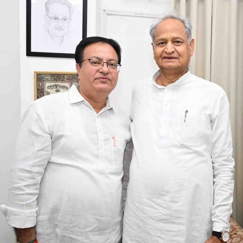 जोधपुर /मथुरा 2 दिसंबर 25*जोधपुर शहर जिला कांग्रेस कमेटी ओबीसी विभाग का नरेन्द्र शर्मा को जिला अध्यक्ष नियुक्त किया गया जोधपुर /मथुरा 2 दिसंबर 25*जोधपुर शहर जिला कांग्रेस कमेटी ओबीसी विभाग का नरेन्द्र शर्मा को जिला अध्यक्ष नियुक्त किया गया