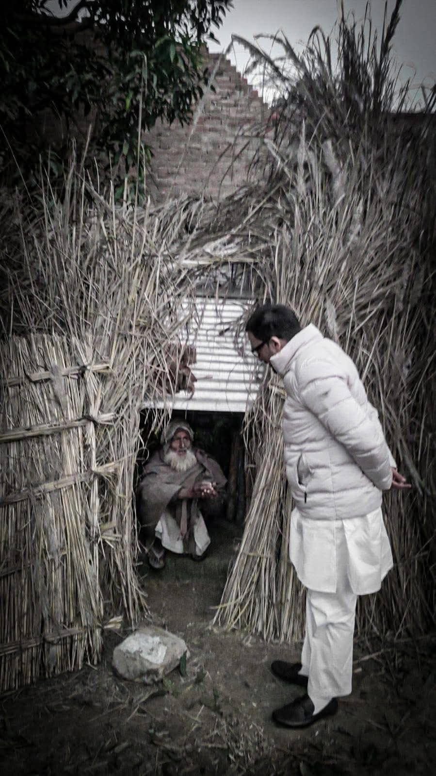 अयोध्या 18जनवरी 26*दहलीज़ के भीतर उतरी संवेदना: जब प्रतिनिधि सत्ता नहीं, इंसान बनकर आया