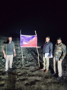 मथुरा 4 जनवरी 26**माननीय न्यायालय के आदेश के अनुपालन me अवैध धनसम्पत्ति कुर्क