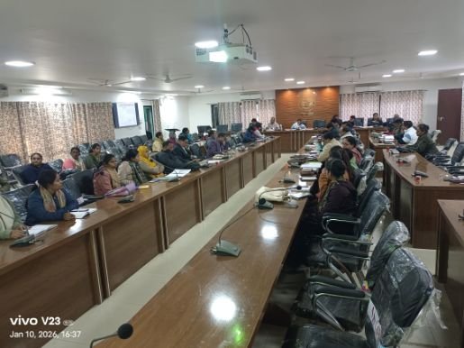 बाँदा 11 जनवरी 26*जिलाधिकारी जेo रीभा की अध्यक्षता में कलेक्ट्रेट सभागार में जिला पोषण समिति की बैठक संपन्न हुईl