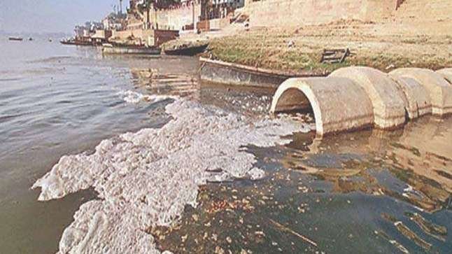 कानपुर नगर 11 जनवरी 26*राम तेरी गंगा मैली रह गई,,भ्रष्टाचारियों की जेबें भरते भरते* कानपुर नगर 11 जनवरी 26*राम तेरी गंगा मैली रह गई,,भ्रष्टाचारियों की जेबें भरते भरते*