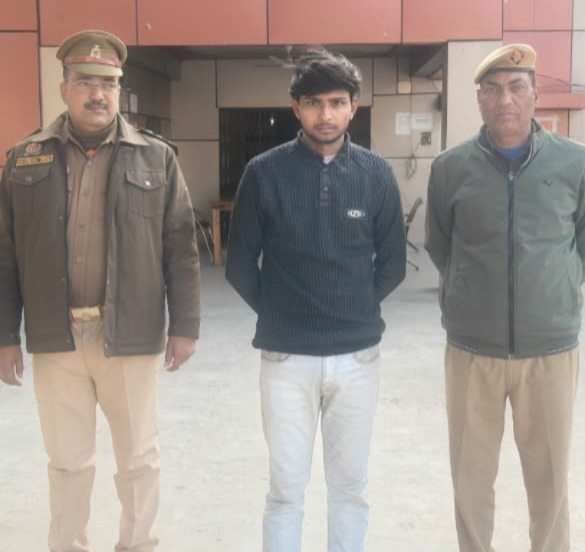 मथुरा 11 जनवरी 26*थाना राया पुलिस द्वारा एक वाछिंत अभियुक्त को किया गिरफ्तार ।*
