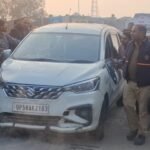 अयोध्या २४ जनवरी २६*रोड क्रास कर रहे युवक को बचाने के चक्कर मे अर्टिगा पलटी, दो घायल