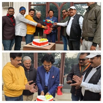 पूर्णिया बिहार1जनवरी25* जिले के वरिष्ठ पत्रकार मोहम्मद इरफान कामिल जी का 72वां जन्मदिन काफी हर्ष उल्लास के साथ मनाया गया पूर्णिया बिहार1जनवरी25* जिले के वरिष्ठ पत्रकार मोहम्मद इरफान कामिल जी का 72वां जन्मदिन काफी हर्ष उल्लास के साथ मनाया गया