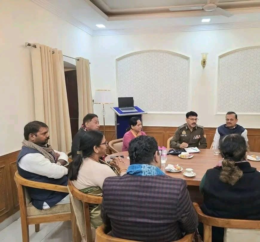 कानपुर 4 जनवरी 26 * भ्रष्टाचार और अपराध पर मंथन, पुलिस आयुक्त से मिले जनप्रतिनिधि। ..