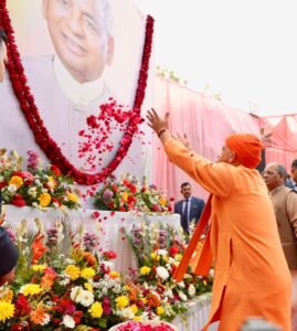 लखनऊ 5 जनवरी 26 * मुख्यमंत्री योगीजी ने लखनऊ में श्रद्धेय कल्याण सिंह 'बाबूजी' की जयंती के अवसर पर  उन्हें श्रद्धांजलि दी