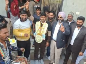 हरियाणा 19 जनवरी 26 * सिरसा के रहने वाले पृथ्वी सिंह की लॉटरी निकली। ...