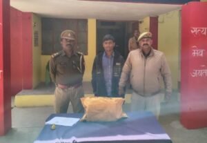 बाँदा ३० जनवरी २६ * थाना फतेहगंज पुलिस द्वारा ट्रैक्टर की बैटरी चोरी करने वाले अन्तर्राज्यीय अभियुक्त को किया गया गिरफ्तार अभियुक्त के कब्जे से चोरी की बैटरी बरामद ।
