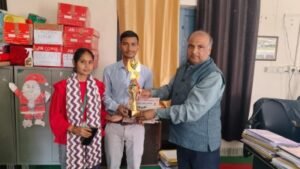कौशाम्बी 16 फ़रवरी 26*एमवी कॉन्वेंट स्कूल ओसा में उत्कृष्ट विद्यार्थियों का सम्मान, सुमित ओझा बने वर्ष के सर्वश्रेष्ठ छात्र*