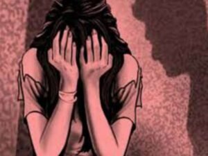 कानपुर नगर 17 फ़रवरी 26*भ्रष्टाचार और अपराध के बीच अकेले खड़ी दुष्कर्म की शिकार पीड़ित महिला,न्याय हुआ गुमशुदा*