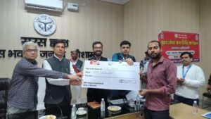 कौशाम्बी20फ़रवरी26*132 लाभार्थियों को 2.58 करोड़ का डमी चेक एवं ऋण स्वीकृत प्रमाण-पत्र सीडीओ ने किया वितरित*