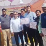 कौशाम्बी 22 फ़रवरी 26*विशेष प्रगाढ़ पुनरीक्षण में उत्कृष्ट कार्य करने वाले कार्मिकों को एडीएम ने प्रशस्ति पत्र प्रदान कर किया सम्मानित*