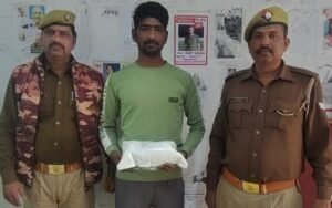 मथुरा 24 फरवरी 26*थाना वृन्दावन पुलिस टीम द्वारा एक अभियुक्त को 550 ग्राम अवैध गांजा सहित गिरफ्तार किया गया ।*