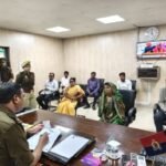 कौशाम्बी 24 फ़रवरी 26*जनसुनवाई में तकनीक का समावेश पुलिस अधीक्षक कौशाम्बी ने ऑनलाइन संवाद’ के जरिए सुनीं फरियादियों की समस्याएं*