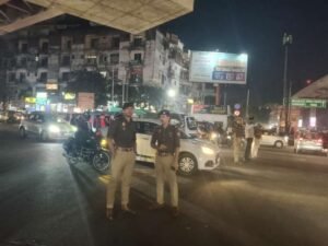 लखनऊ24 फ़रवरी 26*पैदल गश्त कर चलाया गया सघन चेकिंग अभियान एवं संबंधित को दिये आवश्यक दिशा निर्देश।