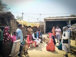 अयोध्या 25 फ़रवरी 26*पूर्व मंत्री एवं पूर्व विधायक अब्बास अली जैदी (उर्फ़ रूश्दी मियाँ) ने शोकाकुल परिवार से की मुलाकात