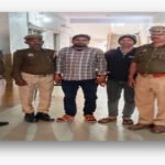 मथुरा 25 फरवरी 26*“सोची समझी साजिश के तहत अपने किराये के मकान पर फायरिंग करने वाला अभियुक्त गिरफ्तार ।*