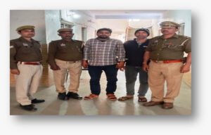 मथुरा 25 फरवरी 26*“सोची समझी साजिश के तहत अपने किराये के मकान पर फायरिंग करने वाला अभियुक्त गिरफ्तार ।*