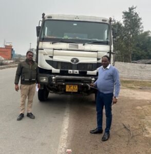 बांदा ३ फ़रवरी २६**प्रवर्तन कार्यवाही कर 13 ओवरलोड वाहनों को जनपद के विभिन्न थानों में किया ग गया निरूद्ध* ।