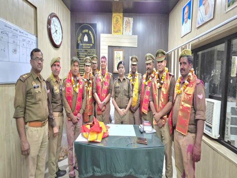 मथुरा 27 फरवरी 26* थाना बरसाना क्षेत्र में प्रसिद्ध लट्ठमार होली के आयोजन में लाखों श्रद्धालुओं की भीड़*