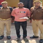 मथुरा 23 फरवरी 26थाना मगोर्रा पुलिस टीम द्वारा हत्या के प्रयास के अभियोग में वांछित चल रहे एक अभियुक्त को एक अवैध देशी हथियार सहित गिरफ्तार किया गया ।
