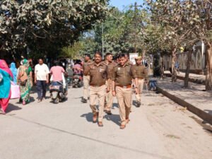 मथुरा 26 फरवरी 26*पुलिस अधीक्षक नगर द्वारा वृंदावन परिक्रमा मार्ग मैं पैदल मार्च*