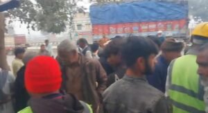 उत्तर प्रदेश 2 फरवरी 26 * रोडवेज बस ने मारी टक्कर बालिका गंभीर घायल। ....