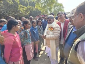 अयोध्या 4 फरवरी 26 * पेड़ से लटकता किशोरी का शव बरामद। .