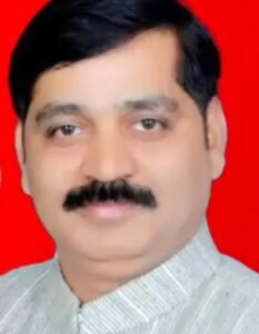 बाराबंकी १३ फरवरी २६ * सफदरगंज क्षेत्र में सपा के राष्ट्रीय प्रवक्ता मनोज यादव को लखनऊ एसटीएफ ने शुक्रवार सुबह हिरासत में लिया