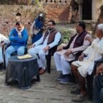 अयोध्या १६ फरवरी * शोक संतृप्त परिवारों से मिलकर पूर्व मंत्री रुश्दी मियां ने व्यक्त की संवेदना परिजनों को दिया हर संभव सहयोग का भरोसा