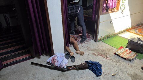 कानपुर१६ फरवरी २६ * रिटायर्ड फौजी ने पत्नी-बच्चे की हत्या कर सुसाइड की।