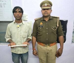 मथुरा 1 मार्च 26*थाना माँट पुलिस टीम द्वारा एक अभियुक्त को एक अवैध छुरा सहित गिरफ्तार किया गया।*