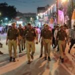 मथुरा 4 मार्च 26* क्षेत्राधिकारी सदर द्वारा होली पर्व पर वृंदावन परिक्रमा मार्ग में पैदल गश्त*