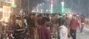कौशाम्बी 6 मार्च 26*नाली के विवाद में पुलिस पर मारपीट का आरोप लगा ग्रामीणों ने पुलिस चौकी का किया घेराव*
