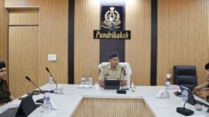 मथुरा 11 मार्च 26*वरिष्ठ पुलिस अधीक्षक मथुरा द्वारा पर्यटन सभागार में अपराध समीक्षा गोष्टी का आयोजन*