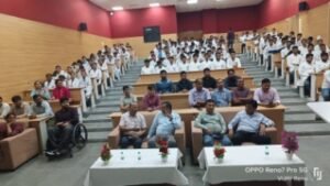 कौशाम्बी 16 मार्च 26*स्वशासी राज्य चिकित्सा महाविद्यालय मे विश्व ग्लूकोमा सप्ताह पर रैली*