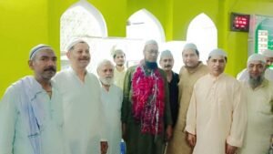 कौशाम्बी 17 मार्च 26*कसेंदा मस्जिद में तरावीह मुकम्मल, अमन-चैन की मांगी दुआएं*