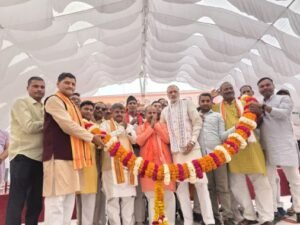 अयोध्या 18 मार्च 26*51 किलो की माला पहनाकर भाजपा जिलाध्यक्ष का स्वागत, नामित सभासदों का सम्मान