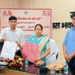 कौशाम्बी 21 मार्च 26*ब्लॉक प्रमुख ने विभिन्न योजनाओं के लाभार्थियों को स्वीकृति पत्र आवास की चाबी किया प्रदान*