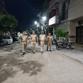 मथुरा 21 मार्च 26 *वरिष्ठ पुलिस अधीक्षक के निर्देश पर सभी प्रभारीयो द्वारा अपने-अपने थाना क्षेत्र में पैदल गश्त*