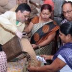 नई दिल्ली 22 मार्च 26*मोदी सरकार ने देश के सभी राशन कार्ड धारकों को अप्रैल महीने में तिगुना अनाज देने का ऐलान किया है*