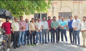 हरदोई 24 मार्च 26*व्यवसायिक गैस की किल्लत से हरदोई के होटल-रेस्टोरेंट संकट में डीएम से की शिकायत