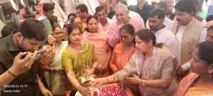 हमीरपुर 25 मार्च 26*राष्ट्रीय अध्यक्ष पिछड़ा वर्ग आयोग बनने के उपरांत जनपद हमीरपुर प्रथम आगमन पर साध्वी जी का भव्य स्वागत 