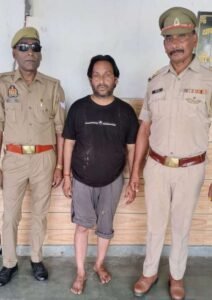 मथुरा 30 मार्च 26* स्वयं की पत्नी पर तेजाब फेंक कर गम्भीर रूप से घायल करने वाला वांछित अभियुक्त गिरफ्तार।*