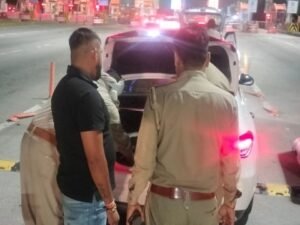 मथुरा 28 मार्च 26* वरिष्ठ पुलिस अधीक्षक के निर्देश पर सभी प्रभारी द्वारा अपने-अपने थाना क्षेत्र में पैदल गश्त*