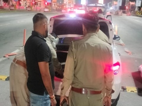 मथुरा 28 मार्च 26* वरिष्ठ पुलिस अधीक्षक के निर्देश पर सभी प्रभारी द्वारा अपने-अपने थाना क्षेत्र में पैदल गश्त*