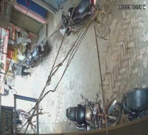 भागलपुर 6 मार्च 26*आत्मा बाजार में एक ग्राहक से दो मनचले युवक ने बीस हजार रूपए की छिनताई,